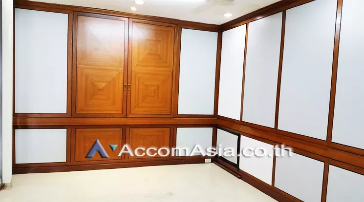  1  Office Space For Rent in ratchadapisek ,Bangkok MRT Ratchadaphisek AA12963